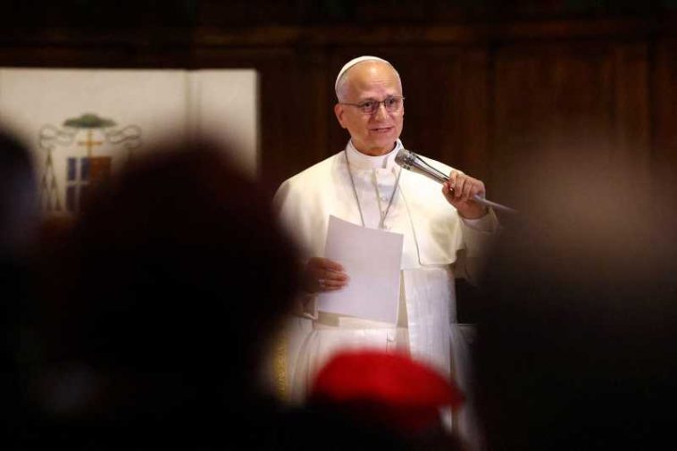 Papa Leon al XIV-lea în topul Vanity Fair al personalităților cu cele mai ”originale” alegeri vestimentare