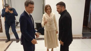 VIDEO Zelenski, la Chișinău: #Ucraina este pregătită să contribuie la dezvoltarea capacităților de apărare ale României și Republicii…