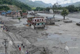 Numeroase victime ale inundațiilor din Nepal se aflau într-un pelerinaj la poalele Muntelui sacru Kailash