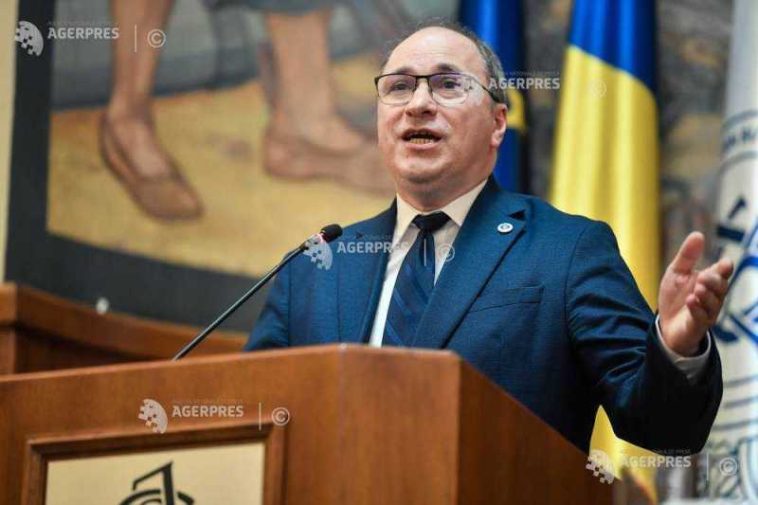 Dimian: Nu voi propune Guvernului reducerea sprijinului anual acordat elevilor prin bursele sociale