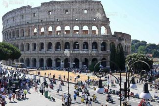 Poliția din Roma va crește măsurile de securitate în jurul Colosseumului pentru a combate infracționalitatea stradală