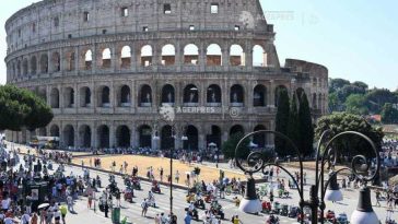 Poliția din Roma va crește măsurile de securitate în jurul Colosseumului pentru a combate infracționalitatea stradală