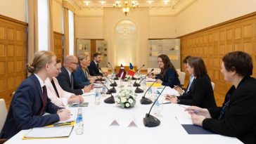 Ministrul interimar de Externe Oana Țoiu – vizită de lucru în Letonia: Întărirea securității regionale – o prioritate