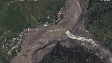 Viitura din Nepal: Echipele de salvare încearcă să evacueze peste 100 de muncitori blocați într-un tunel