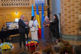 Doi lideri ai comunității românești din Cernăuți, decorați de președintele Nicușor Dan (GALERIE FOTO)