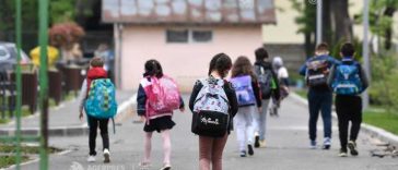 Brașov: Numărul ‘bobocilor’ de școală din municipiul reședință a crescut cu aproape 700 în 16 ani