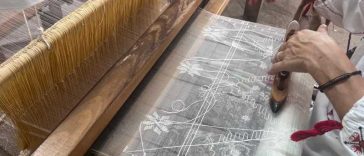 Vâlcea: Singura familie care mai produce mătase naturală în gospodărie va deschide un muzeu al borangicului