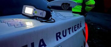 Accident pe DN 7, în judeţul Vâlcea – Două maşini s-au ciocnit, o victimă fiind încarcerată, iar cealaltă proiectată pe carosabil / Trafic oprit la Călimăneşti