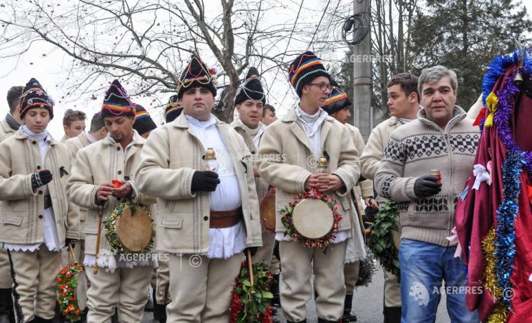 Arad: O colecție de colinde vechi din Săvârșinul regal va fi lansată înainte de Crăciun