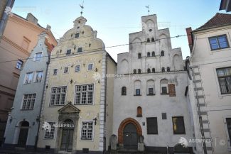 Letonia interzice cărți, îmbrăcăminte și alte bunuri din Rusia și Belarus