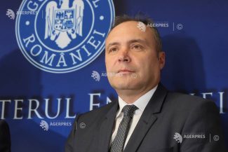 AEI: România ar fi trebuit să pună în funcțiune noile capacități de producție înainte de închiderea celor existente