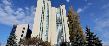 Republica Moldova: Foști ofițeri de investigații, găsiți vinovați de interceptări ilegale ale unor activiști, jurnaliști și politicieni