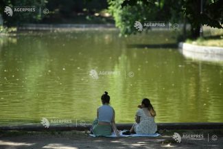 Cod galben de caniculă în 12 județe și București, până luni dimineața