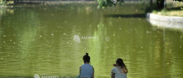 Cod galben de caniculă în 12 județe și București, până luni dimineața