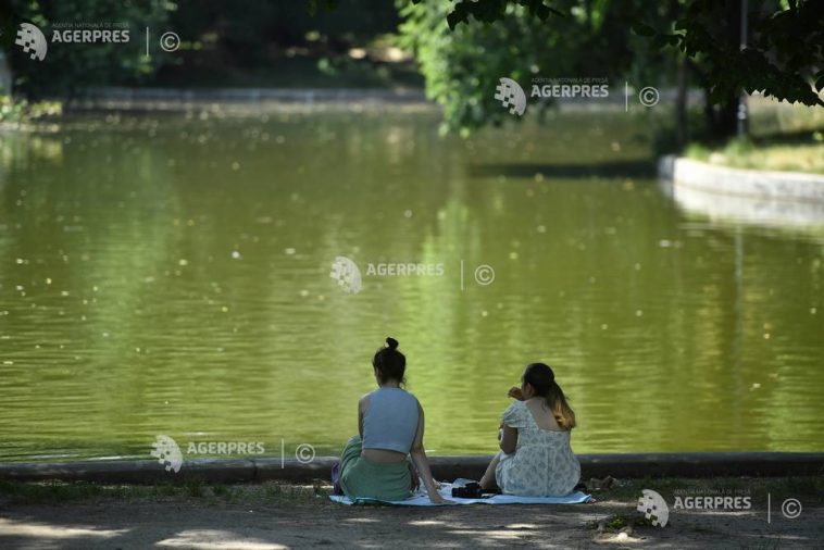Cod galben de caniculă în 12 județe și București, până luni dimineața