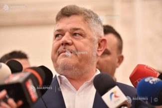 Senat/Grupul PACE-Întâi România solicită comisie parlamentară de anchetă privind întâlnirea dintre Bolojan și Simina Tănăsescu