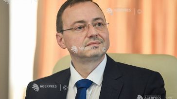 Pistol: Se așterne stratul asfaltic de uzură pe ultimii metri ai secțiunii 4 Tigveni-Curtea de Argeș a autostrăzii Sibiu-Pitești