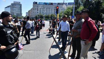 Jandarmii bucureșteni au aplicat 14 sancțiuni în valoare totală de 10.400 de lei unor participanți la protestul oierilor