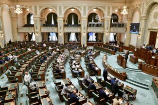 Plenul Senatului a aprobat desfășurarea unei anchete parlamentare privind întâlnirea Ilie Bolojan – Simina Tănăsescu