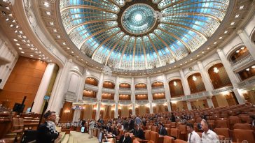 Proiect prin care tranzacțiile cu bunurile statului trebuie avizate de Guvern, adoptat de Camera Deputaților