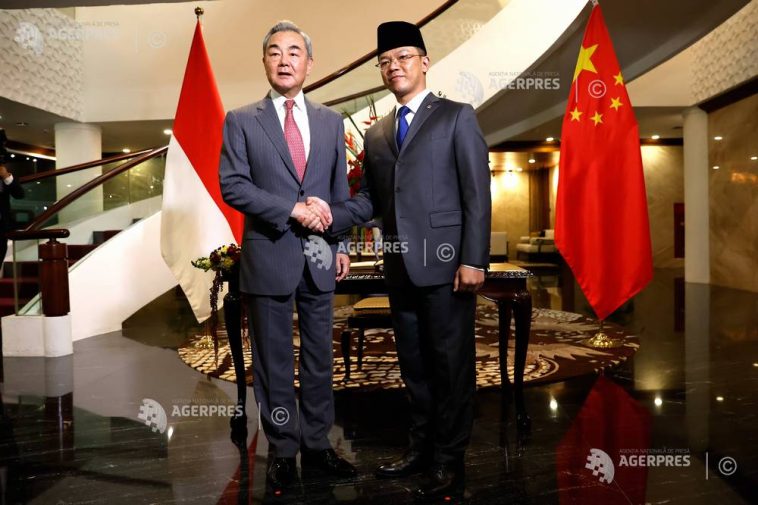 China și Indonezia convin să întărească relațiile în domeniile militar, al mineralelor, energiei și tehnologiei