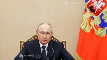 Rusia: Putin susține că situația aprovizionării cu combustibil este sub control, în pofida atacurilor ucrainene asupra rafinăriilor