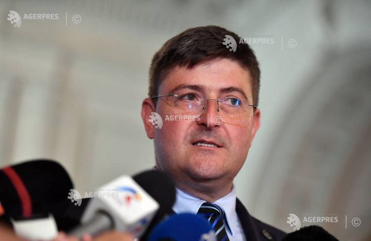 Dimitriu (USR): Proiectul privind partidele politice – o măgărie de lege inițiată de un PSD-ist sadea