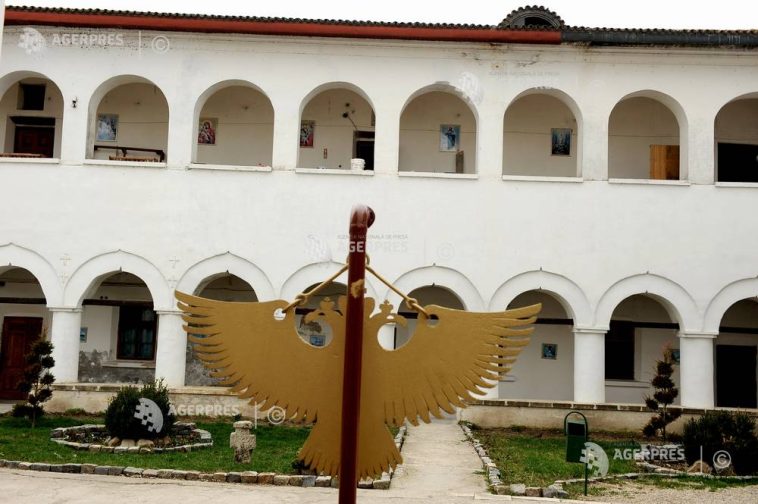 Giurgiu: CJ va sprijini construirea de spații de cazare la Mănăstirea Comana, pentru includerea în circuitul turistic național