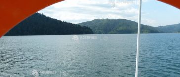 Neamț: Bărbatul care s-a înecat în urmă cu două luni în Lacul Izvorul Muntelui, găsit de pompieri