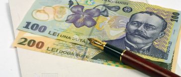 Guvern: În condițiile datoriei de peste 60% din PIB, e prevăzută înghețarea cheltuielilor salariale și de asistență socială