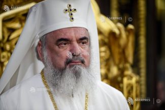 Patriarhul Daniel, de Duminica migranților: Dorim ca familiile românilor din diaspora să nască și să crească oameni credincioși