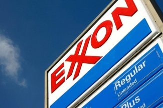 Exxon şi Chevron îşi dublează profiturile, pe fondul scumpirii petrolului provocate de războiul cu Iranul