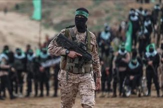 Hamas confirmă un acord privind dezarmarea sa în Gaza, dar un ministru israelian îl consideră „inacceptabil”