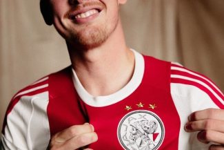 Ajax Amsterdam l-a transferat pe Julian Brandt, liber de contract după expirarea contractului său cu Borussia Dortmund