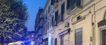 Un cutremur de suprafaţă cu magnitudinea de 4,7 a lovit zona din apropierea oraşului Napoli, provocând pagube şi pene de curent