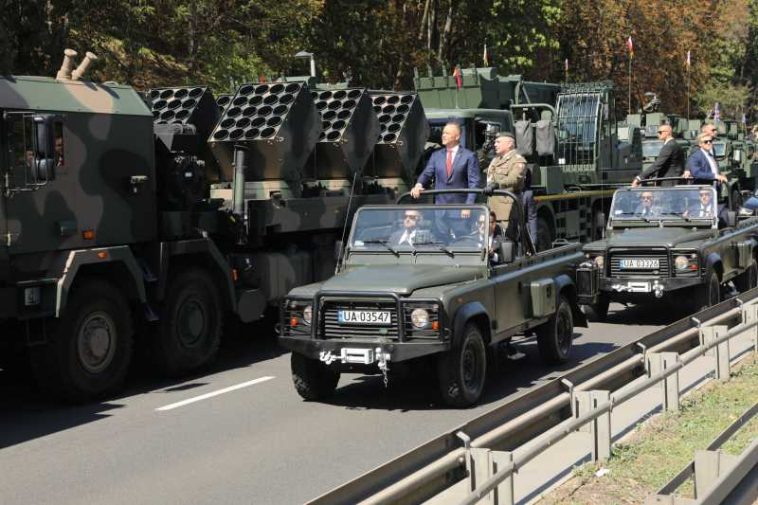 Polonia se orientează către producția internă de apărare, construindu-și cea mai mare armată din Europa
