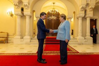 Angela Merkel – primită la Cotroceni; Președintele: Ne-am concentrat pe rolul pe care îl poate juca o UE mai solidară