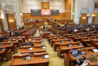 VIDEO Camera Deputaților/ Prima ședință din sesiunea ordinară a început cu dispute; PNL și USR au ieșit din sală