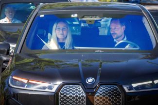 Norvegia: Regina Mette-Marit, spitalizată la câteva ore după ce soțul ei a depus jurământul de suveran