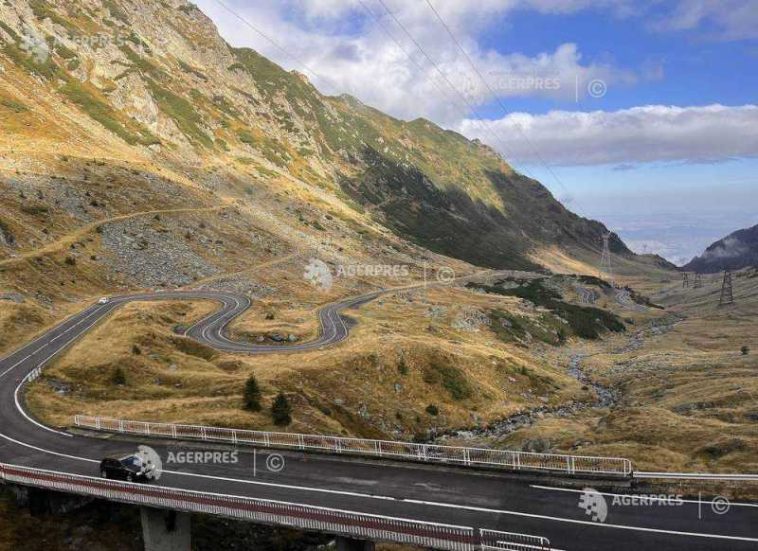 Infotrafic: Circulația pe Transfăgărășan, închisă între Arefu și Bâlea Cascadă; se desfășoară un eveniment automobilistic