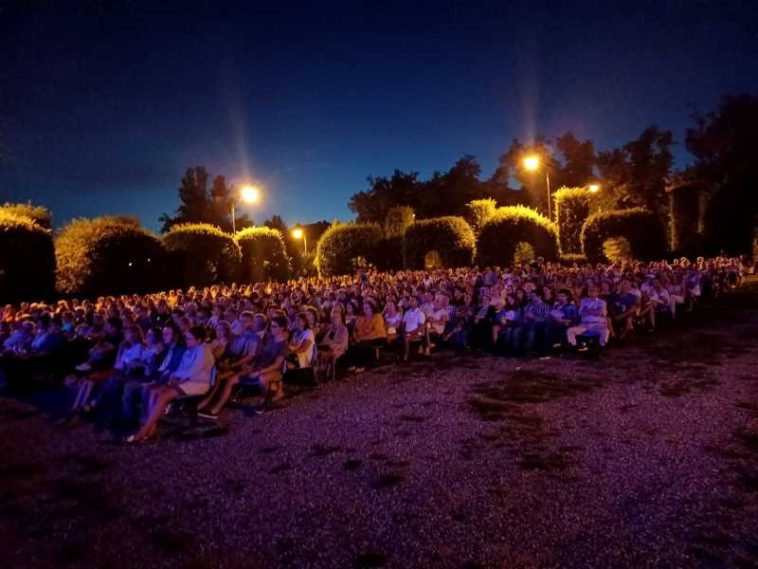 Timiș: Sounds of Fantasy – muzica marilor producții cinematografice, interpretată de 300 de artiști în Parcul Rozelor