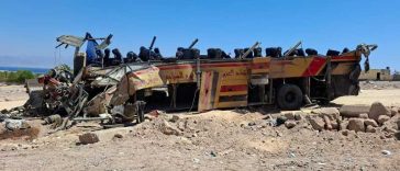 UPDATE Egipt: 22 de morţi într-un accident de autocar în Peninsula Sinai