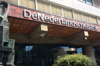 Banca Centrală din Țările de Jos a transferat 86 de tone de aur din SUA și Canada în Marea Britanie