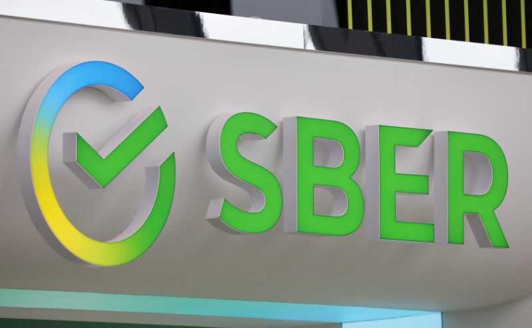 Economia rusă ‘îngheață’, avertizează șeful Sberbank