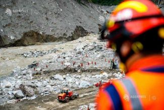 Viitură în Himalaya/ Bilanțul crește, ajungând la aproape 1.300 de morți; operațiunile de căutare și salvare continuă