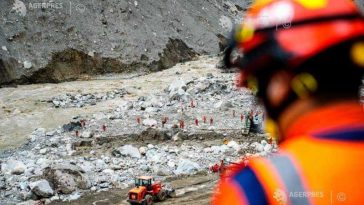Viitură în Himalaya/ Bilanțul crește, ajungând la aproape 1.300 de morți; operațiunile de căutare și salvare continuă