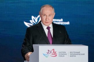 Putin menționează posibilitatea unui acord de pace, dar spune că avertismentul aviației ucrainene îngreunează situația