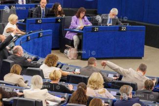 Sancțiuni cerute în Parlamentul European împotriva Meta dacă nu implementează și în UE măsurile de protecție a minorilor