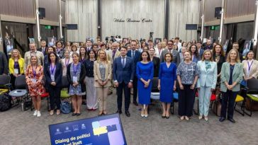 Mirabela Grădinaru la Chișinău: Tehnologia – instrument valoros pentru educație, dar fără îndrumare devine dăunătoare