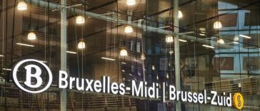 Belgia: Un bărbat a fost arestat într-o gară din Bruxelles cu o armă Kalașnikov